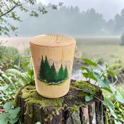 Holzurne mit Motiv- Tanne m08